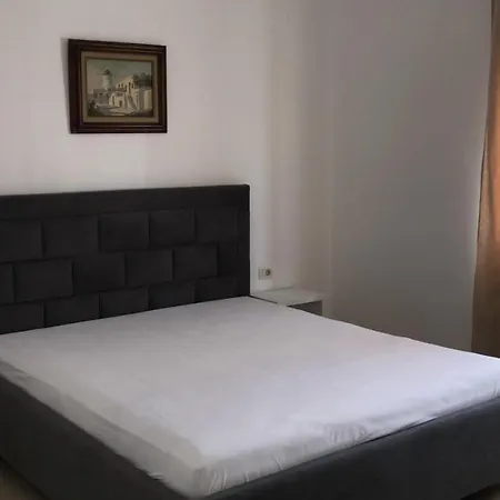 Tosi Apartment Ksamil