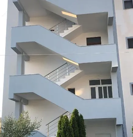 Tosi Apartment Ksamil